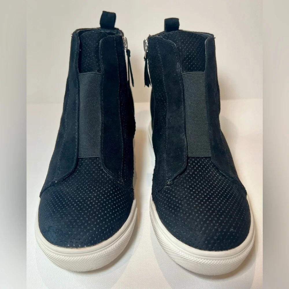 Madden Girl PERRYY Wedge Sneaker Black Size 6.5 Zip - Picture 2 of 7